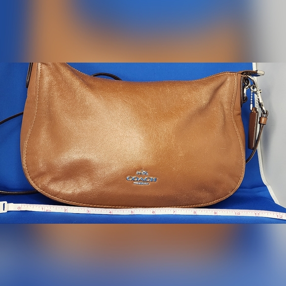 Coach Chelsea Distressed Tan Leather Shoulder Bag - Picture 8 of 14